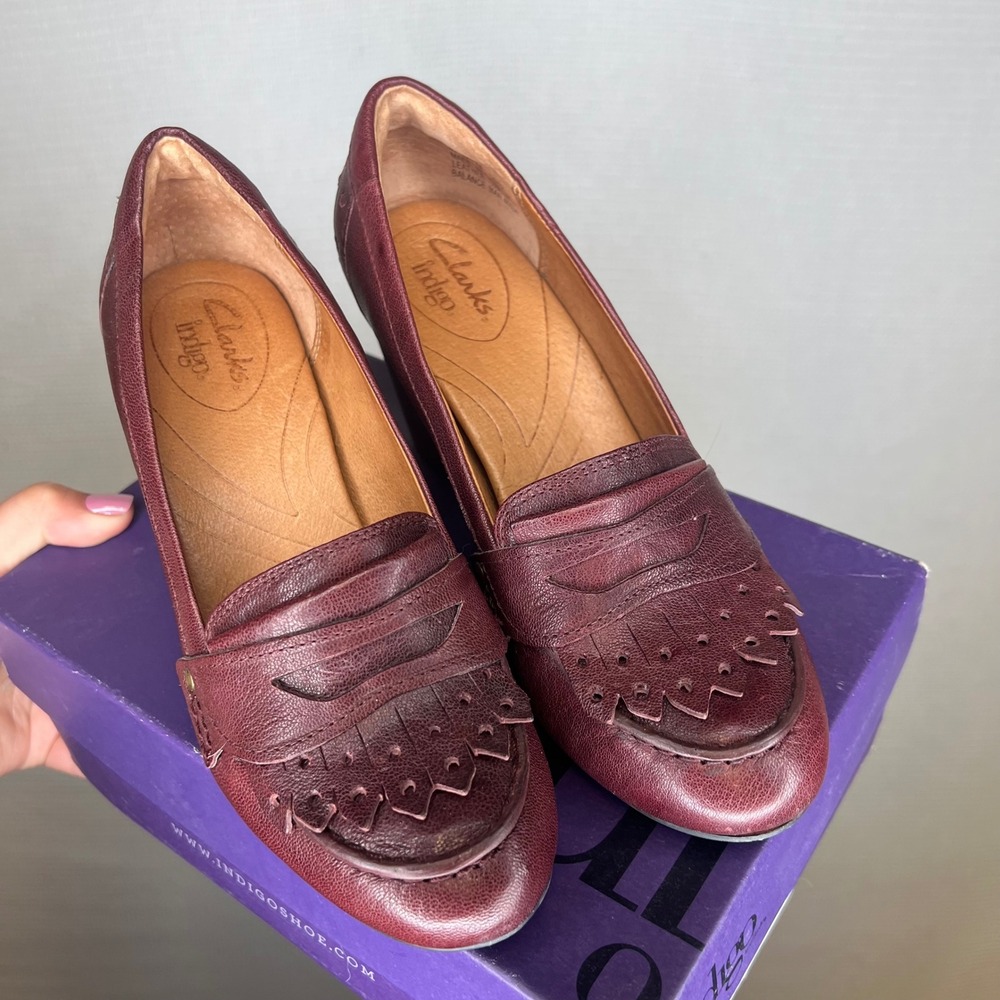 Indigo by Clarks Town Green Burgundy Leather Kiltie Penny Loafer Pumps 7M 63140 - Picture 2 of 7